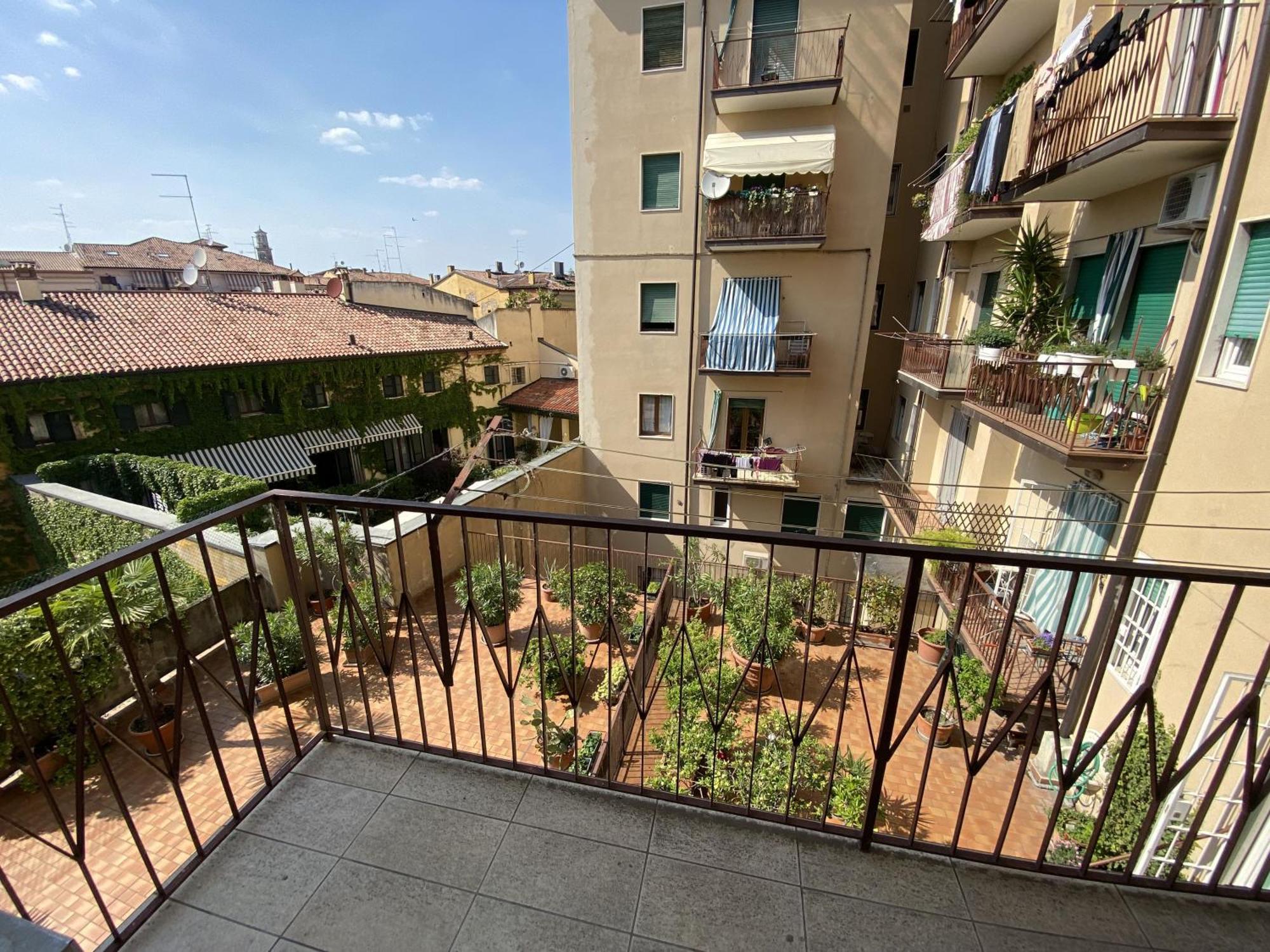 Case Vr Holiday Residenza 2 Di Picche Verona Exterior foto